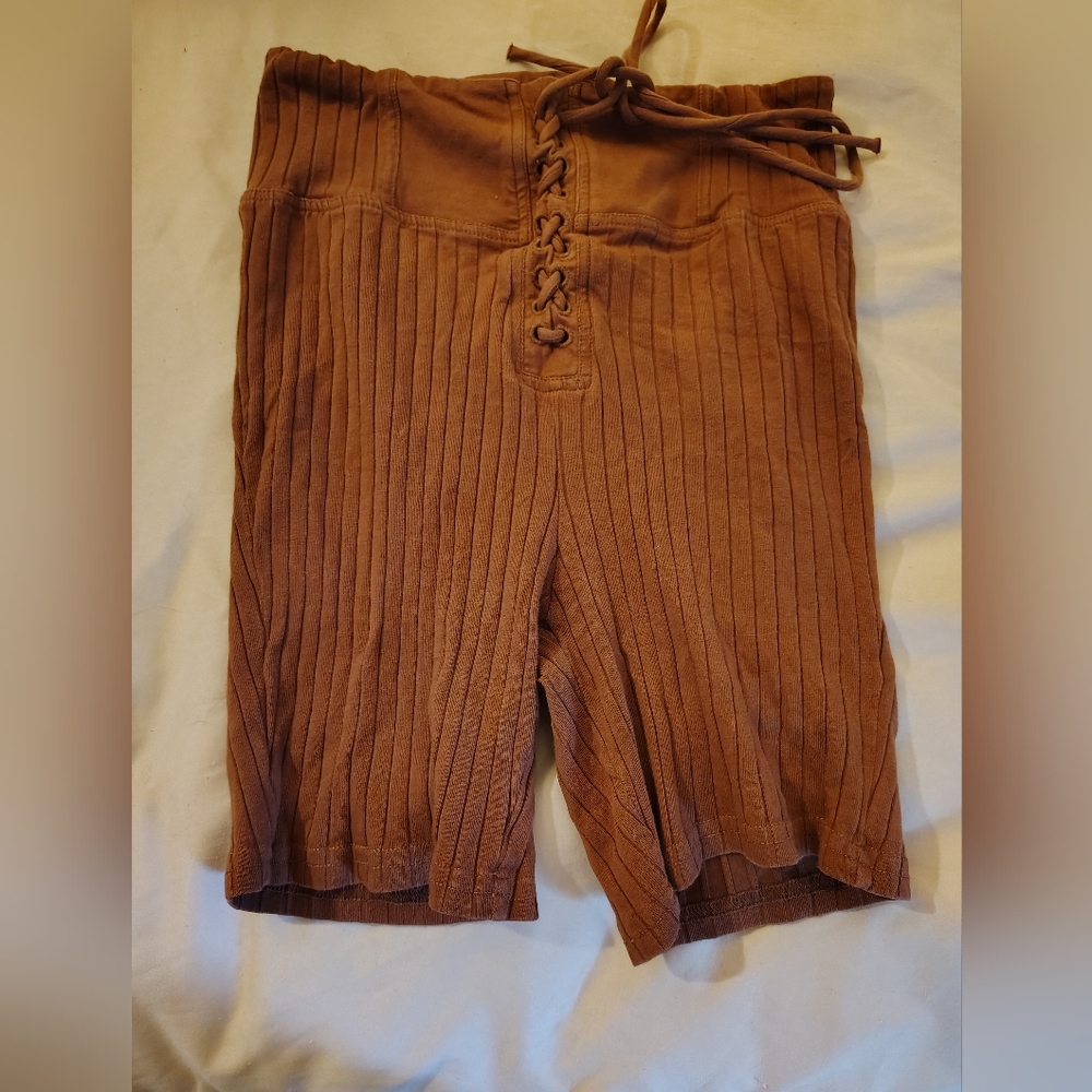 Out From Under Urban Outfitters Brown Ribbed Quinn Bike Shorts Size Medium